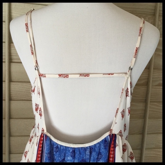 LIKE NEW FOREVER 21 TOP - Picture 5 of 11